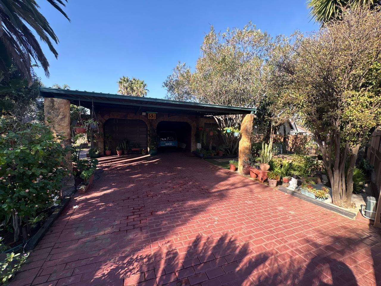 House for sale in Pioneer Park, Newcastle, KwaZulu Natal, 980 m²