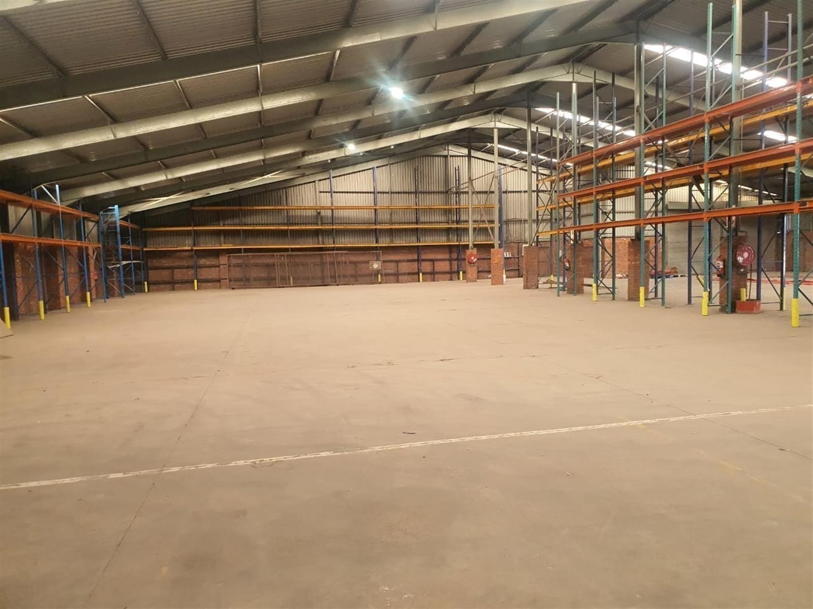 Warehouse To Rent in Markman Industrial, Port Elizabeth