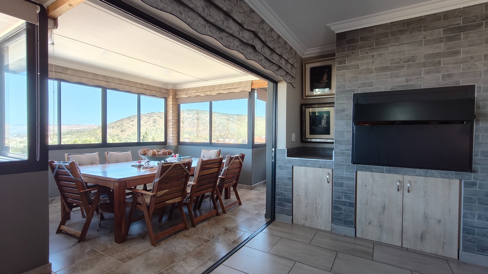 House for sale in Island View, Mossel Bay, 294 m²