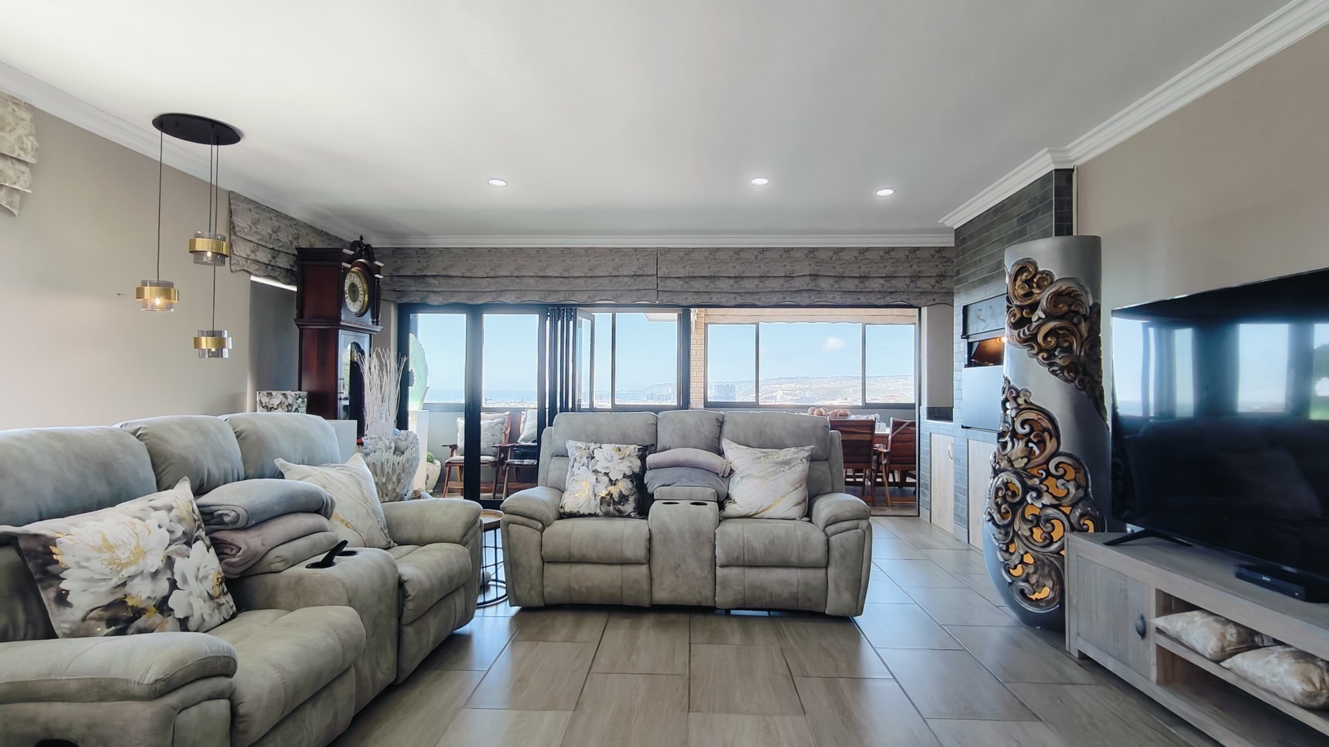 House for sale in Island View, Mossel Bay, 294 m²