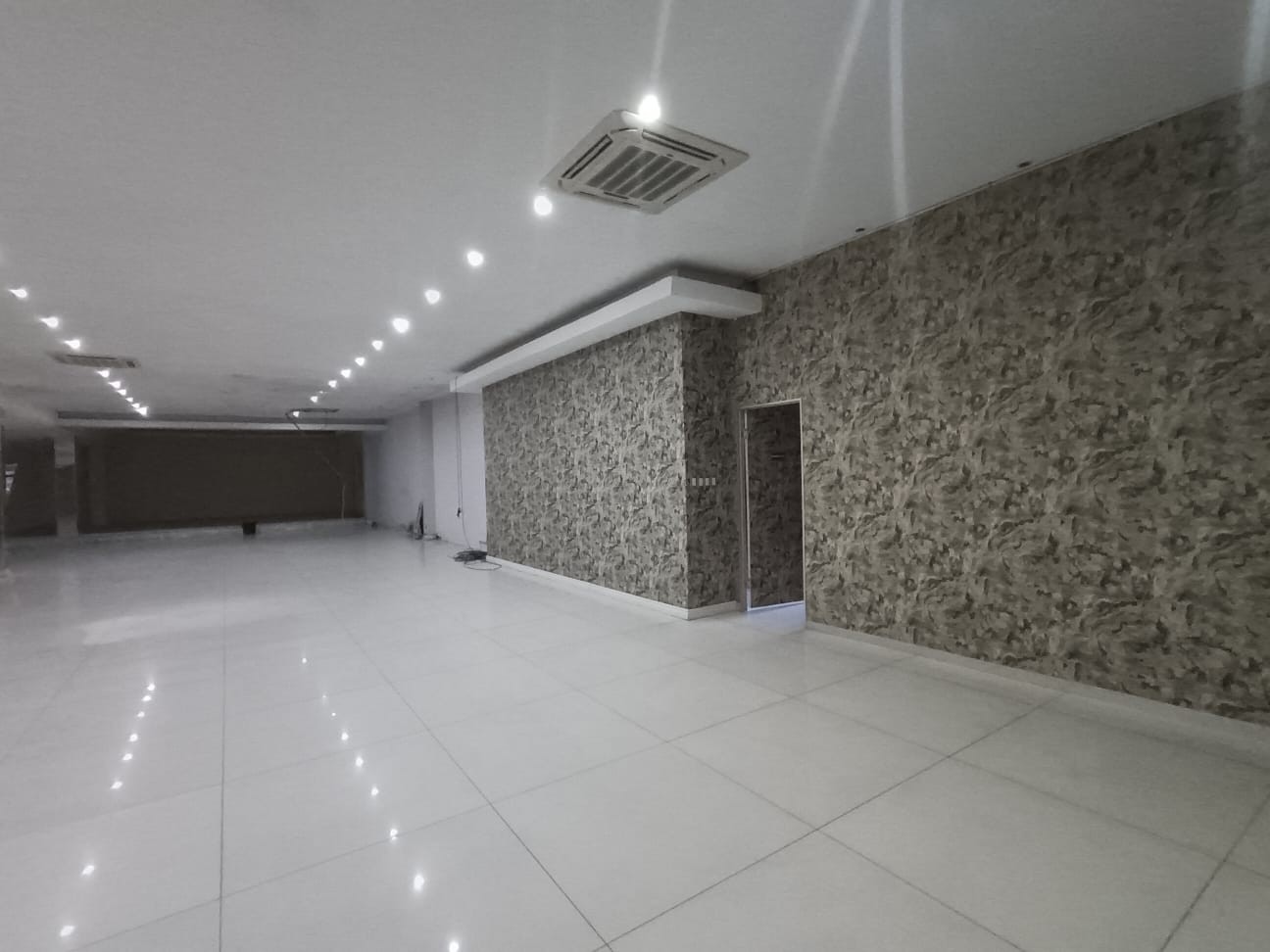 Office for rent in Umhlanga Ridge, Umhlanga, KwaZulu Natal, 1300 m²