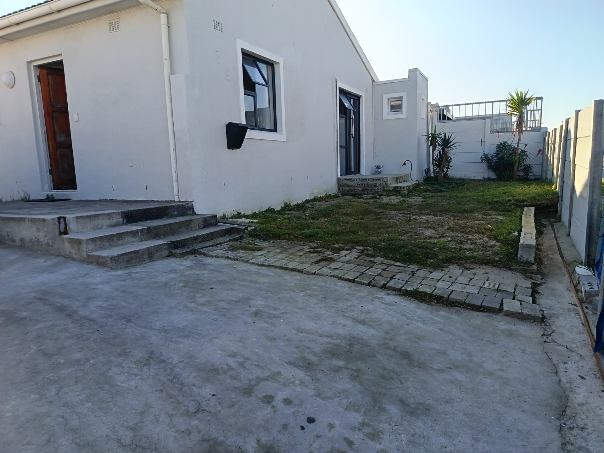 House for sale in Strandfontein, Mitchells Plain, 120 m²