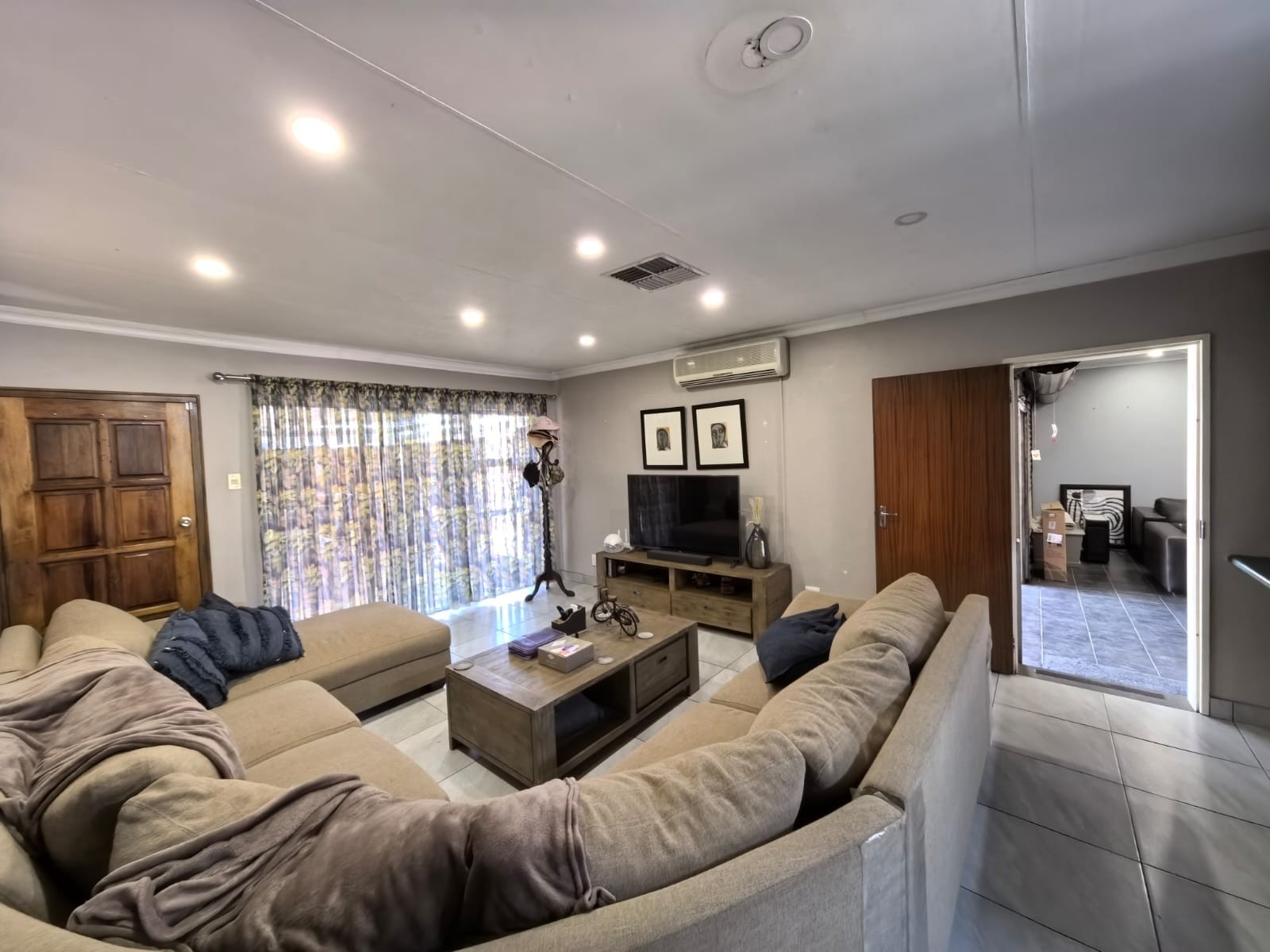 Townhouse for sale in New Park, Kimberley, 361 m²