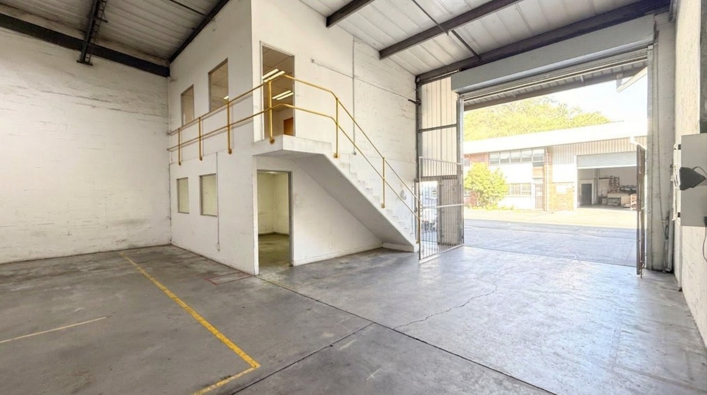 Warehouse for rent in Durban North, KwaZulu Natal, 552 m²