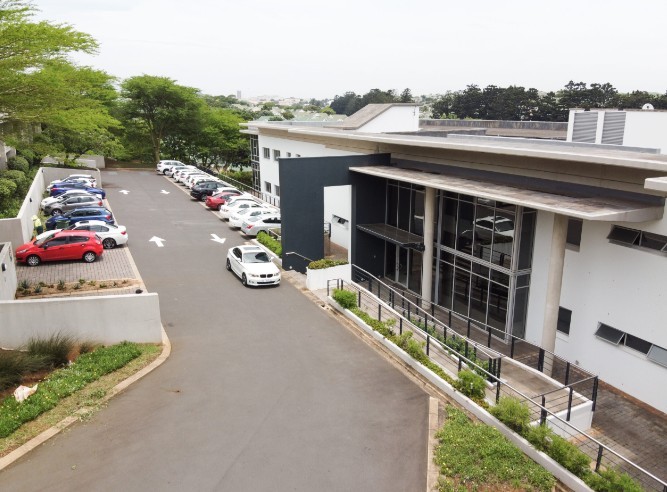 Warehouse for rent in Umhlanga Ridge, Umhlanga, KwaZulu Natal, 337 m²