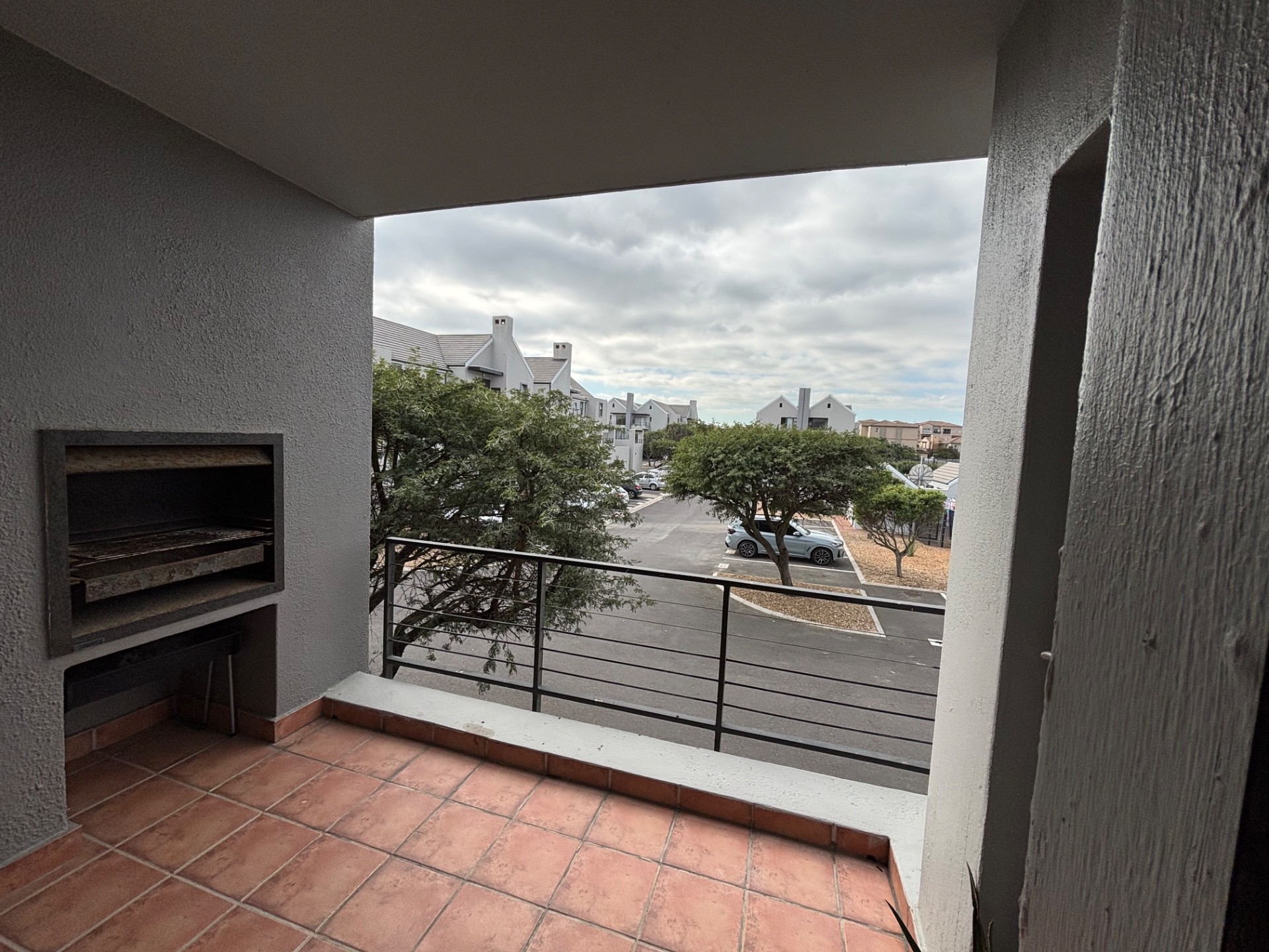 Apartment for sale in Royal Ascot, Milnerton, 84 m²