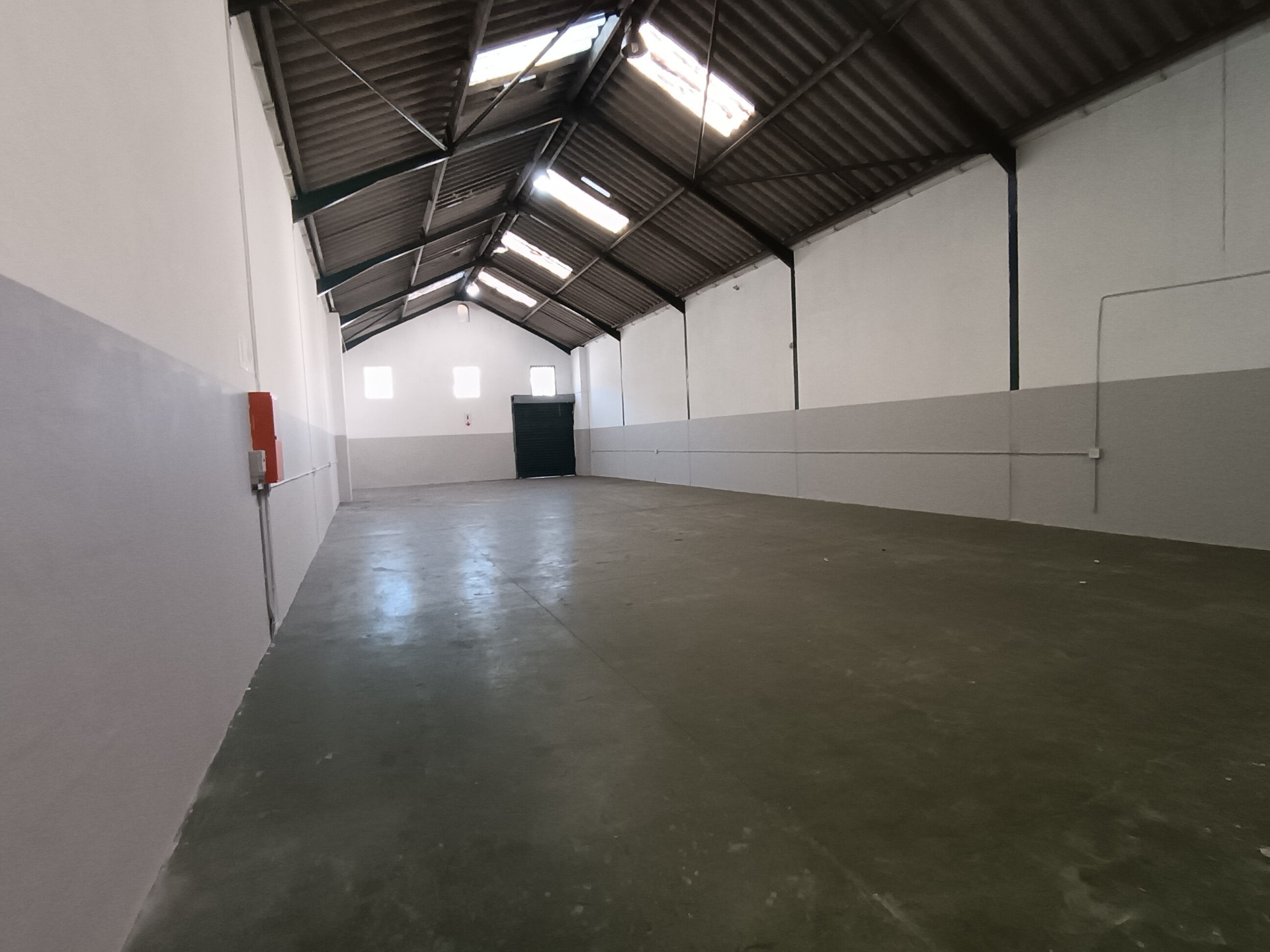 Warehouse for rent in Durban North, KwaZulu Natal, 383 m²
