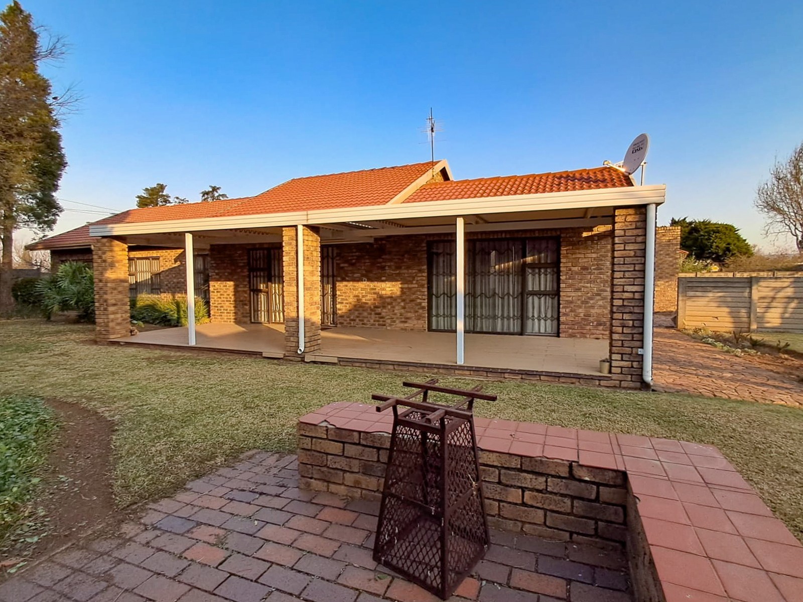 House for sale in Mayfield Park, Johannesburg, 991 m²