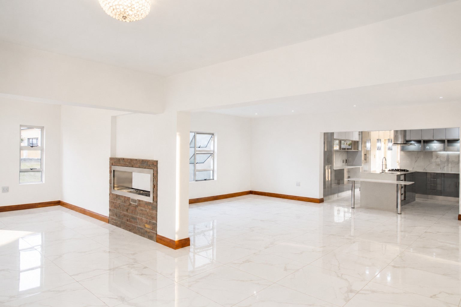 House for sale in Crescent Wood Country Estate, Sagewood, Midrand, 758 m²