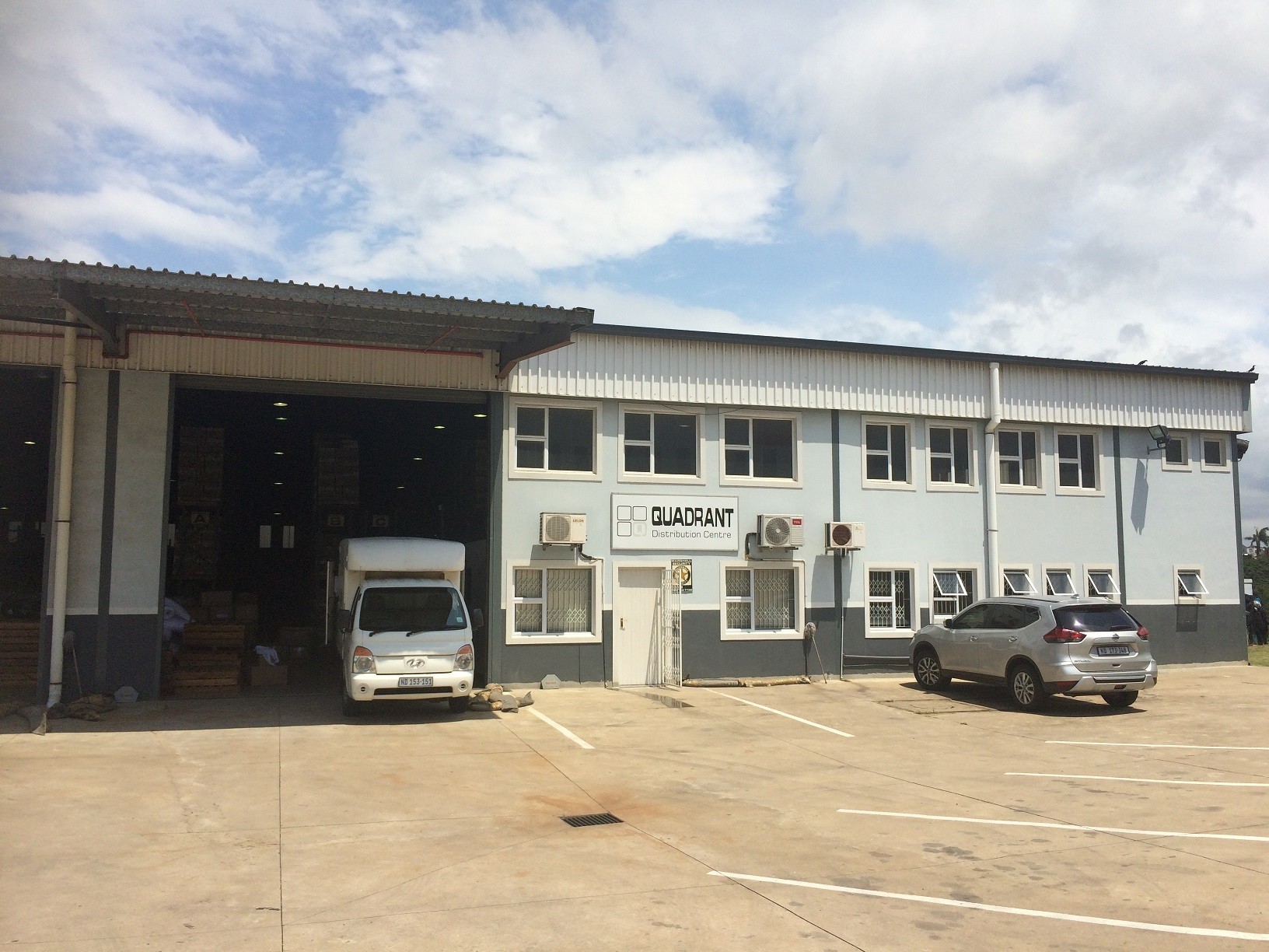 Warehouse for rent in Briardene, Durban, KwaZulu Natal, 1069 m²