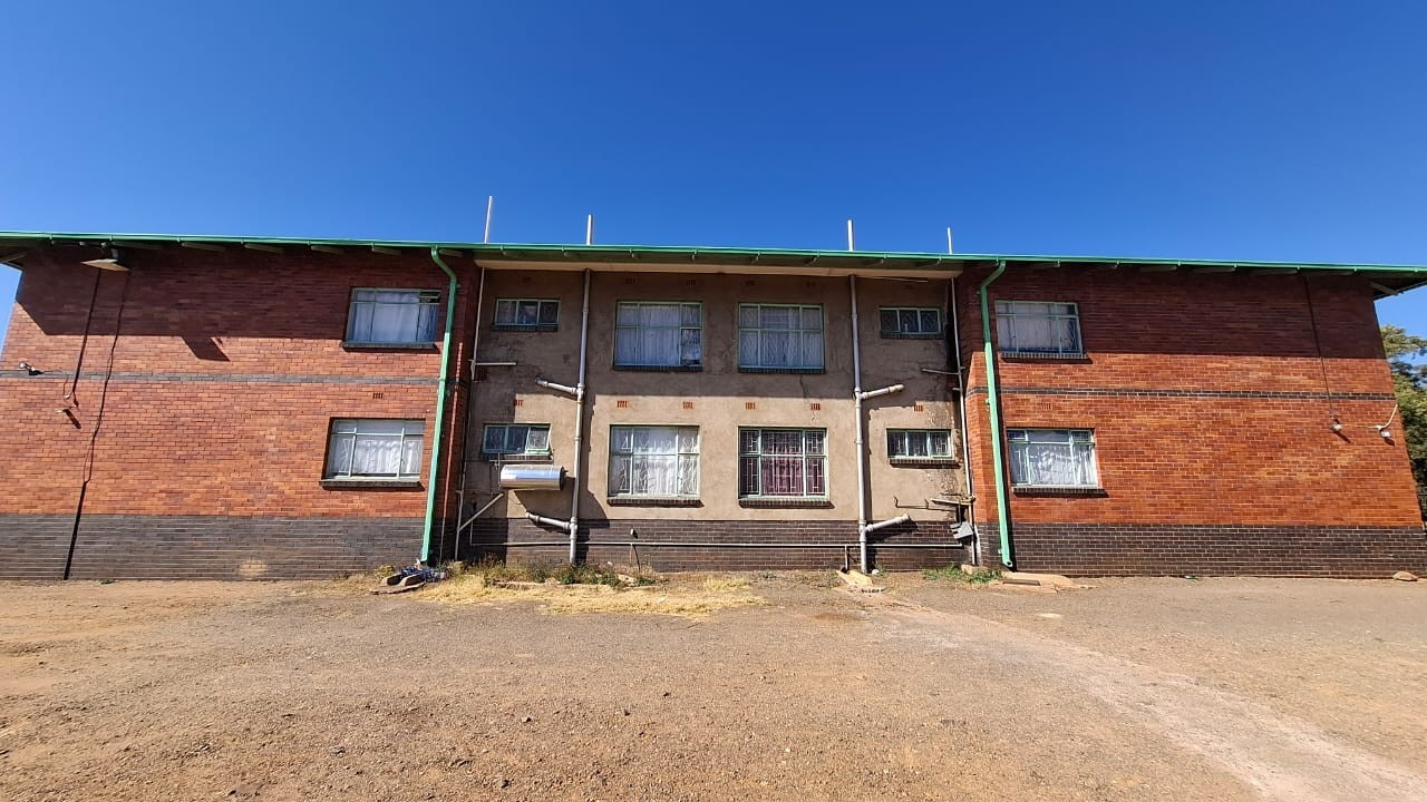 Apartment Block for sale in Hartswater, 3318 m²