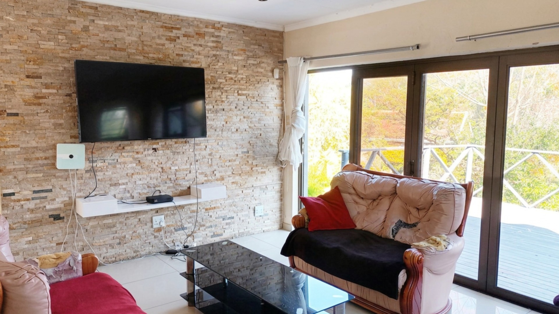 House for sale in Blue Bend, East London, 988 m²