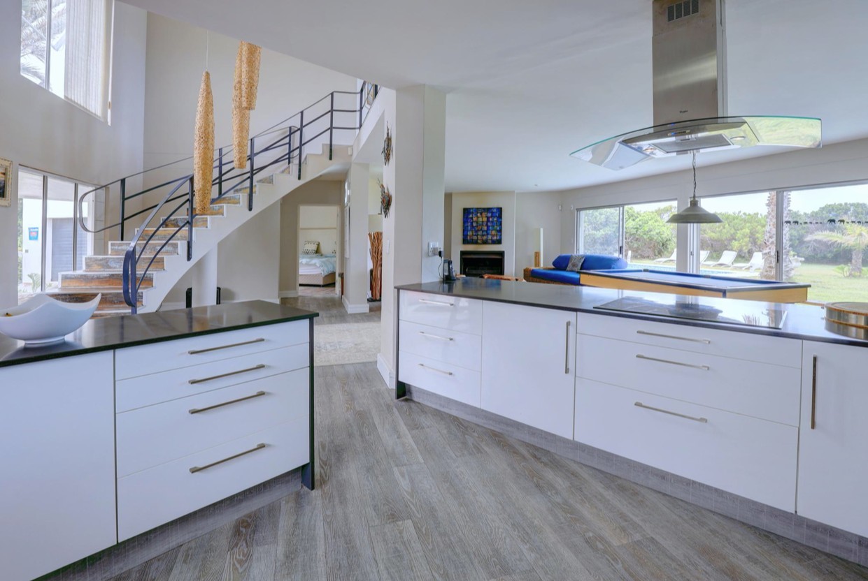 House for sale in Wilderness Central, Wilderness, 924 8th Avenue, Wilderness Central, Wilderness, Western Cape, 475 m²