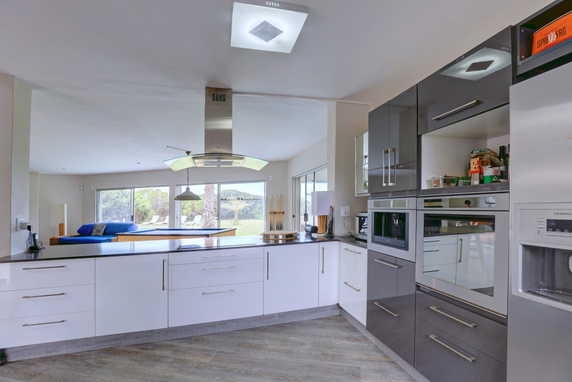 House for sale in Wilderness Central, Wilderness, 924 8th Avenue, Wilderness Central, Wilderness, Western Cape, 475 m²