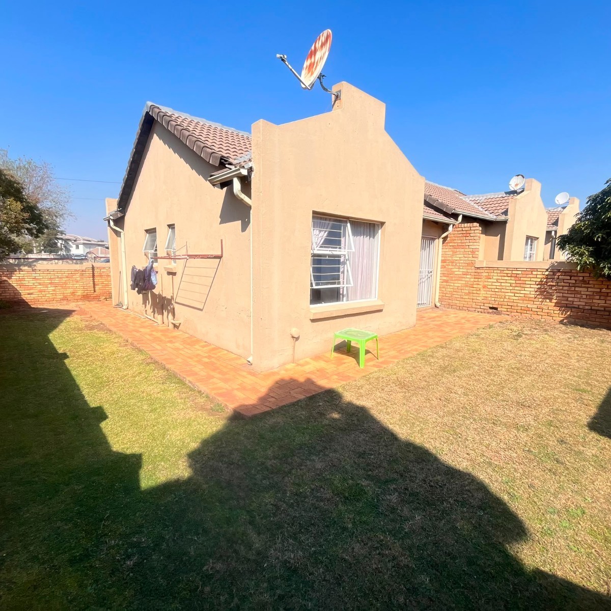 Townhouse For Sale in Heuwelsig Estate Centurion Gauteng