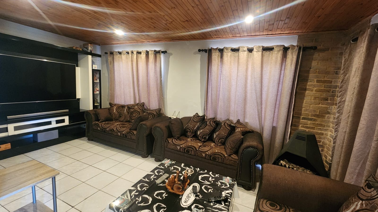 House for sale in Brenthurst, Brakpan, 835 m²