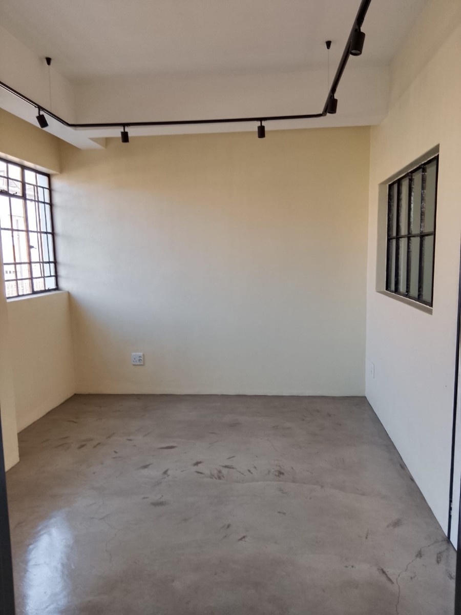 Warehouse for rent in Benoni South, Benoni, 771 m²