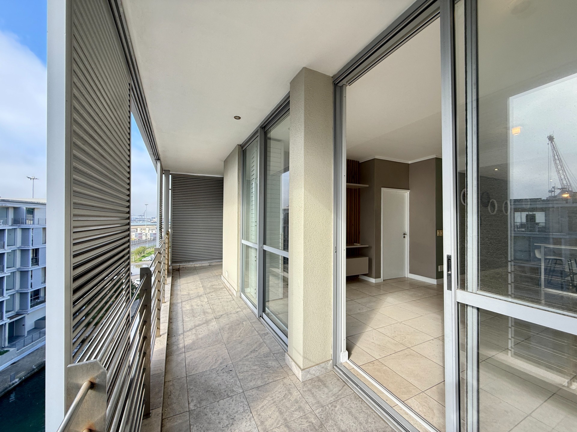 Apartment for rent in Foreshore, Cape Town, Harbour Bridge, 5 Harbour Bridge, Foreshore, Cape Town, Western Cape, 80 m²