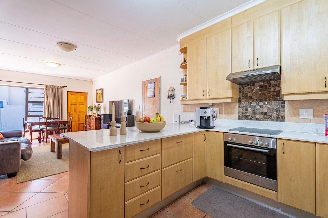 Townhouse for sale in Douglasdale, Sandton, 80 CR, Fontana Della Vita, 1987 Fontana Della Vita Street, Douglasdale, Sandton, Gauteng, 338 m²