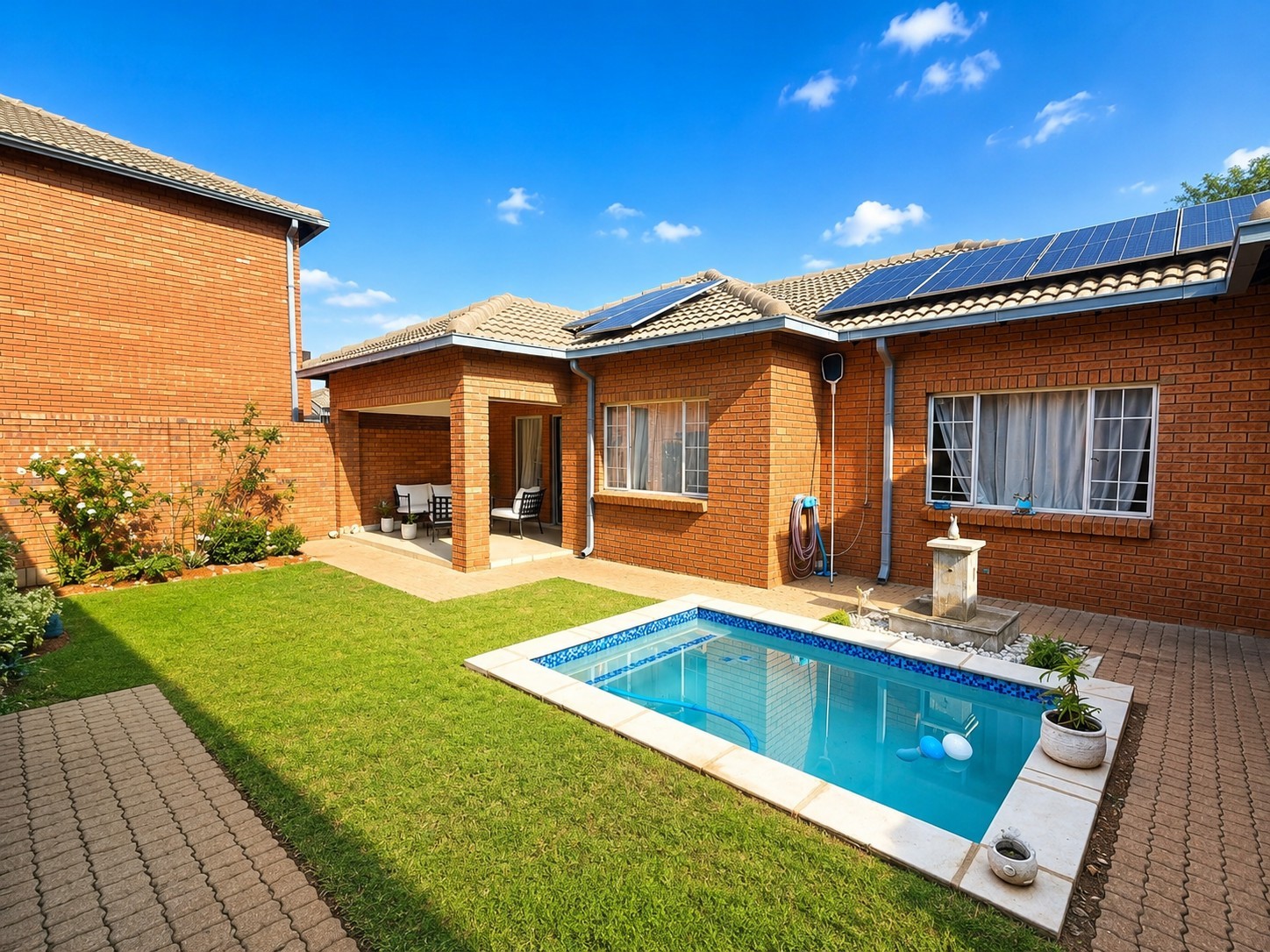 Townhouse for sale in Sinoville, Pretoria, 145 m²