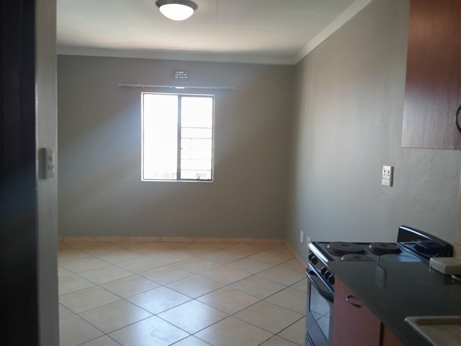 Studio Apartment for sale in Jabulani, Soweto