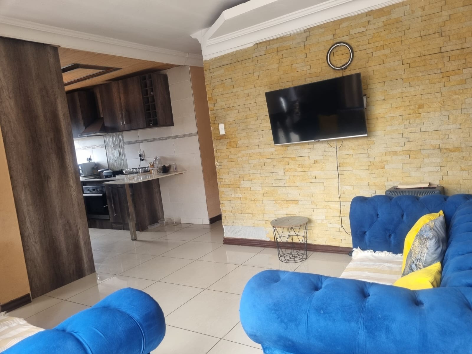 Apartment for sale in Naturena, Johannesburg, 250 m²