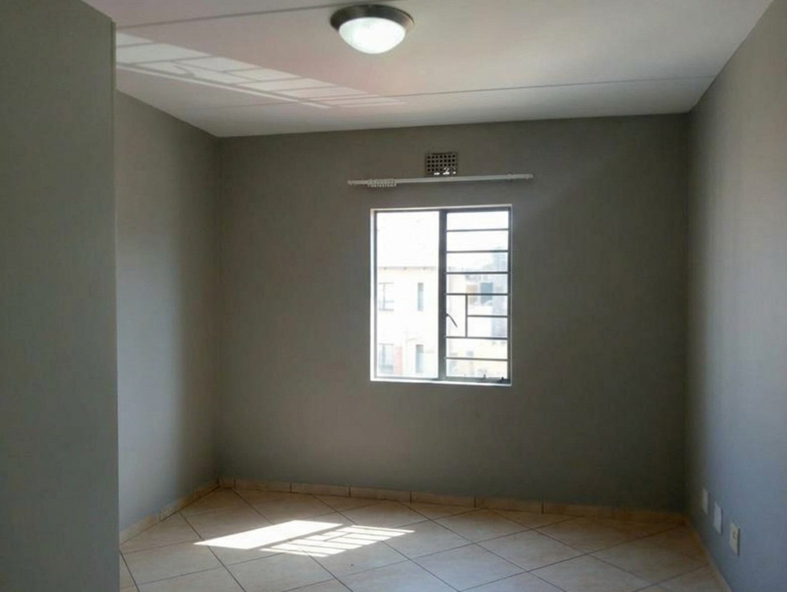 Studio Apartment for sale in Jabulani, Soweto