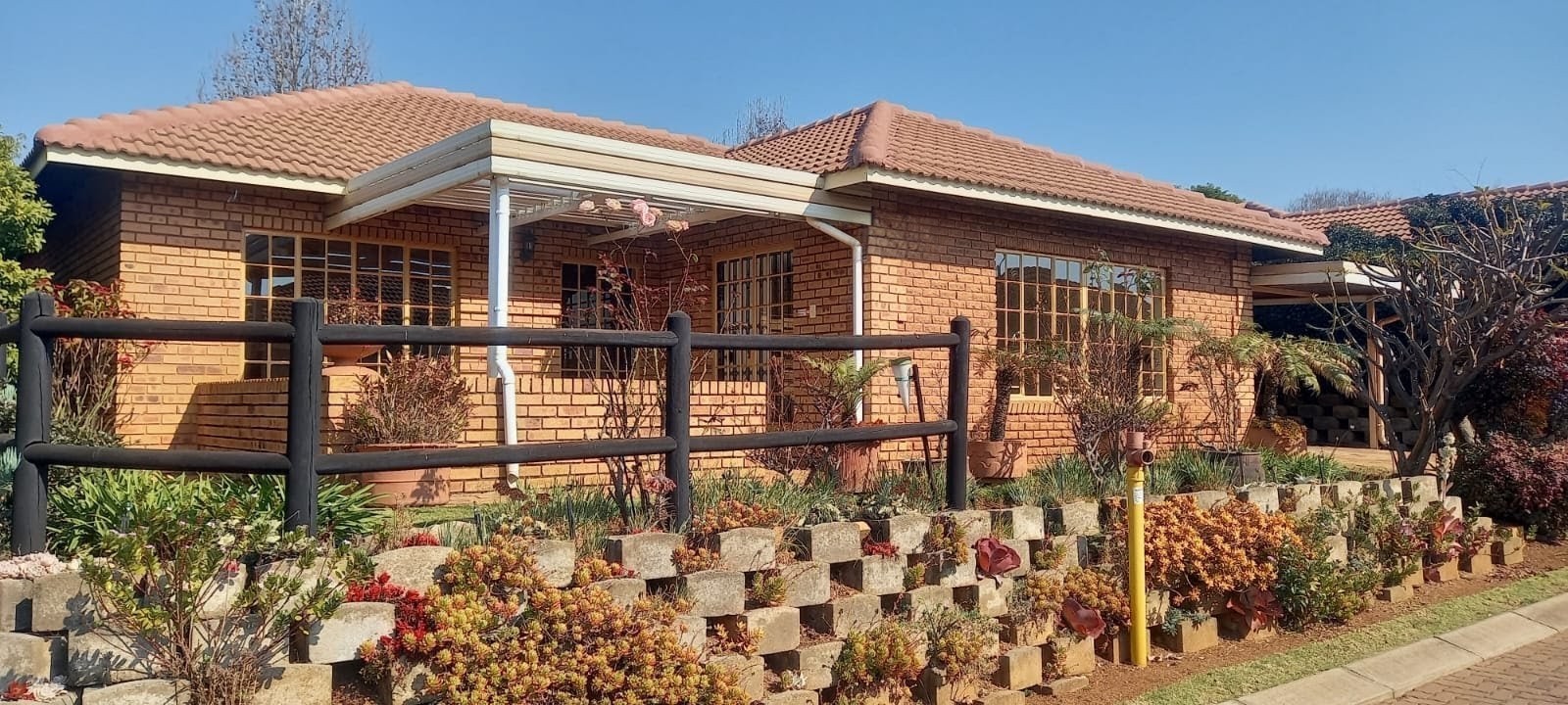 Townhouse for sale in Faerie Glen, Pretoria, 124 m²