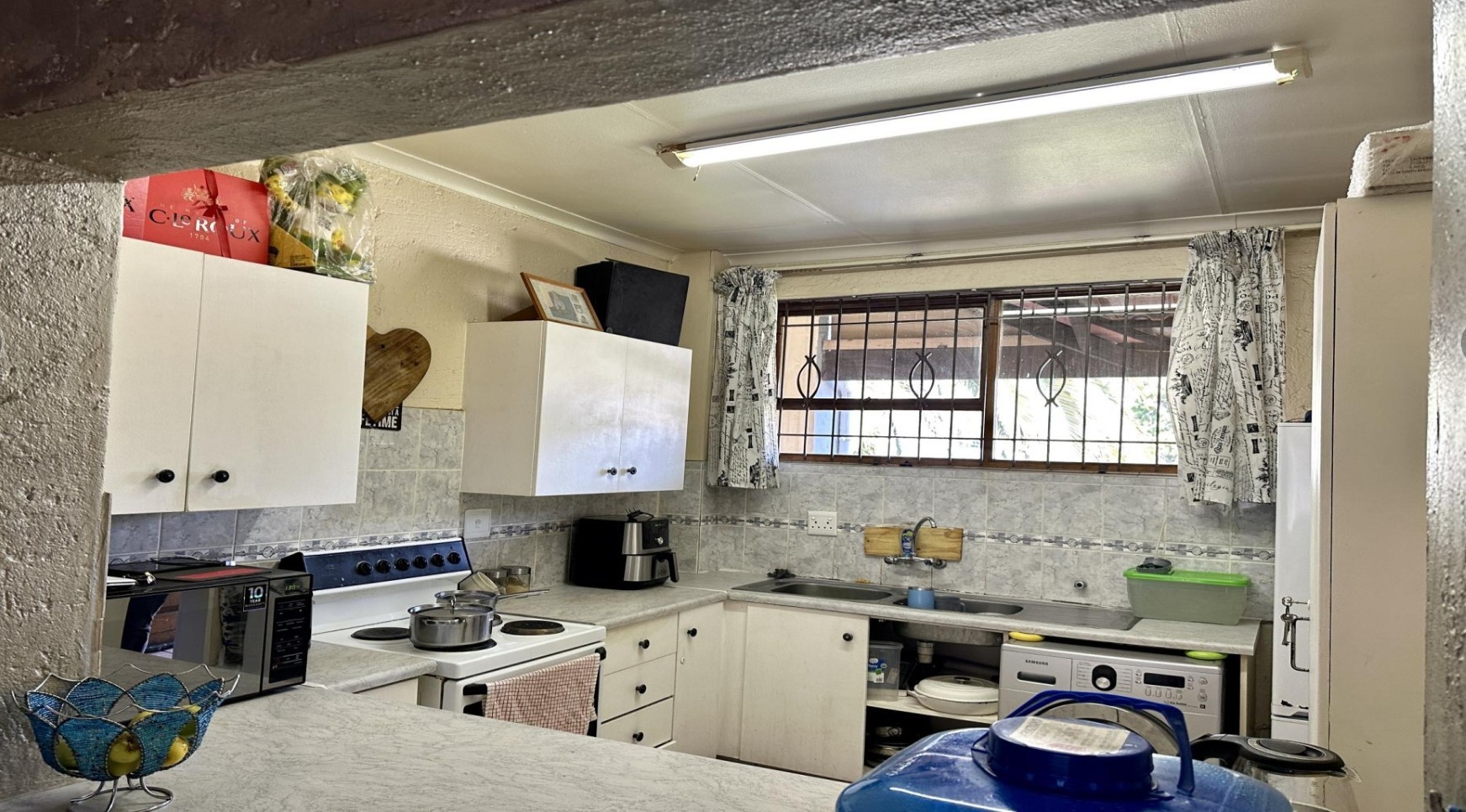 Apartment for sale in Corlett Gardens, Johannesburg, 97 m²