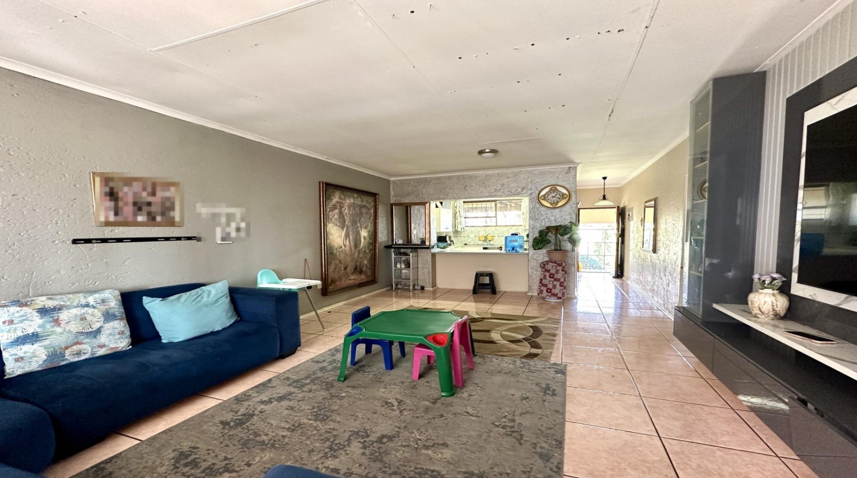 Apartment for sale in Corlett Gardens, Johannesburg, 97 m²