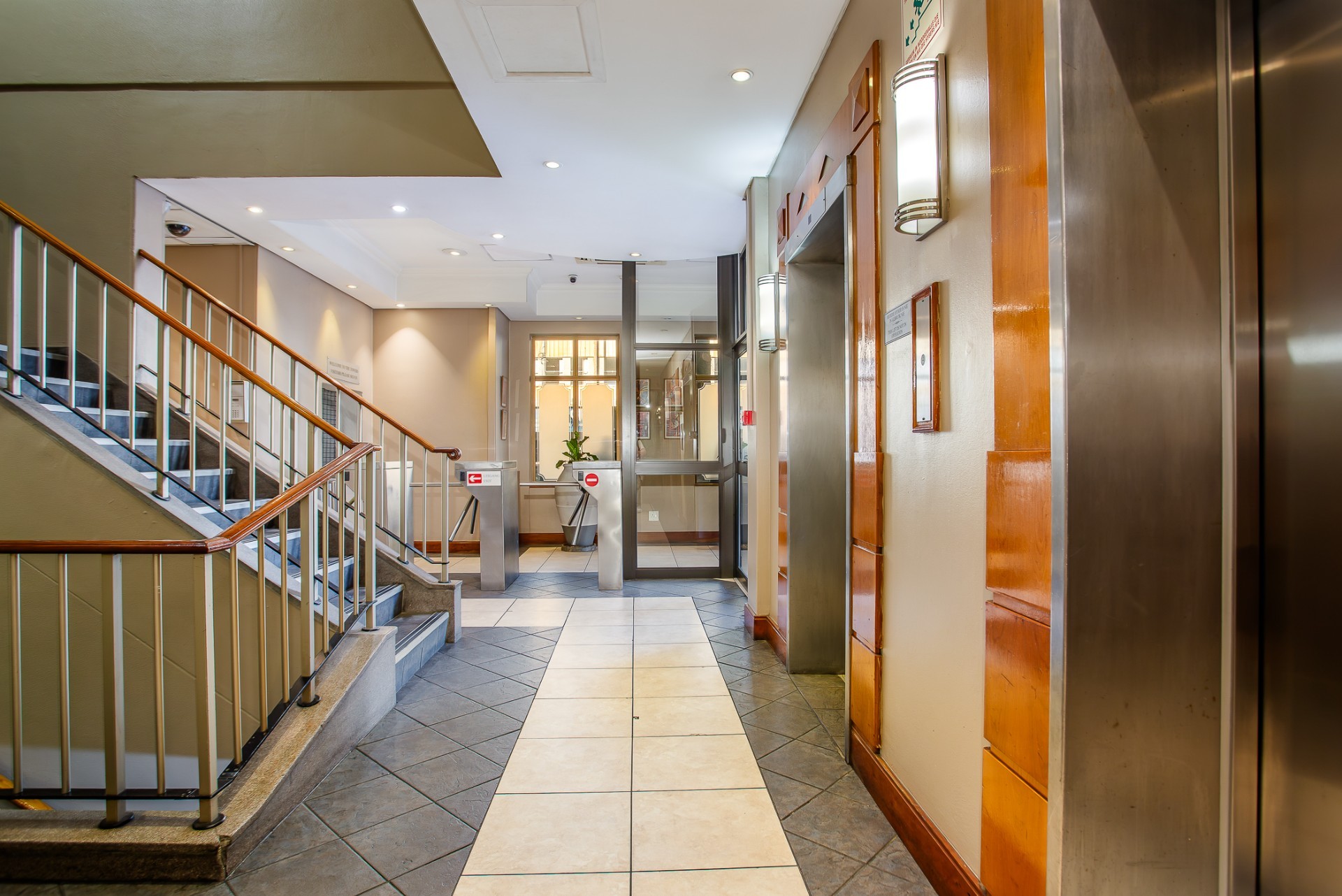 Commercial Office for Sale - 27 m² | Second Floor | The Towers, Paarl 5