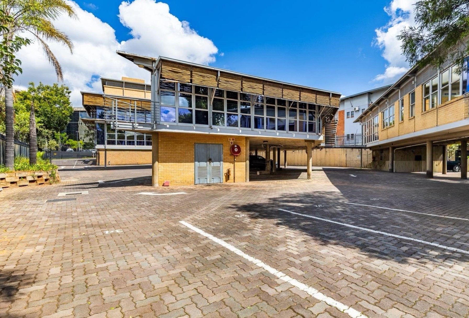 Commercial Property for sale in Lynnwood Glen, Pretoria