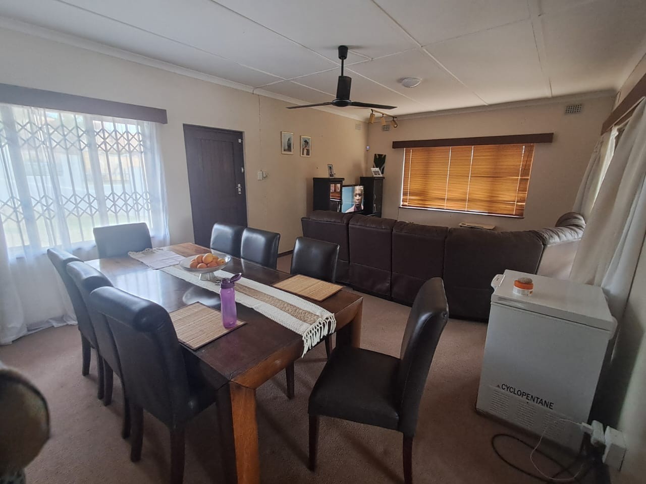 House for sale in Uvongo, Margate, KwaZulu Natal, 197 m²