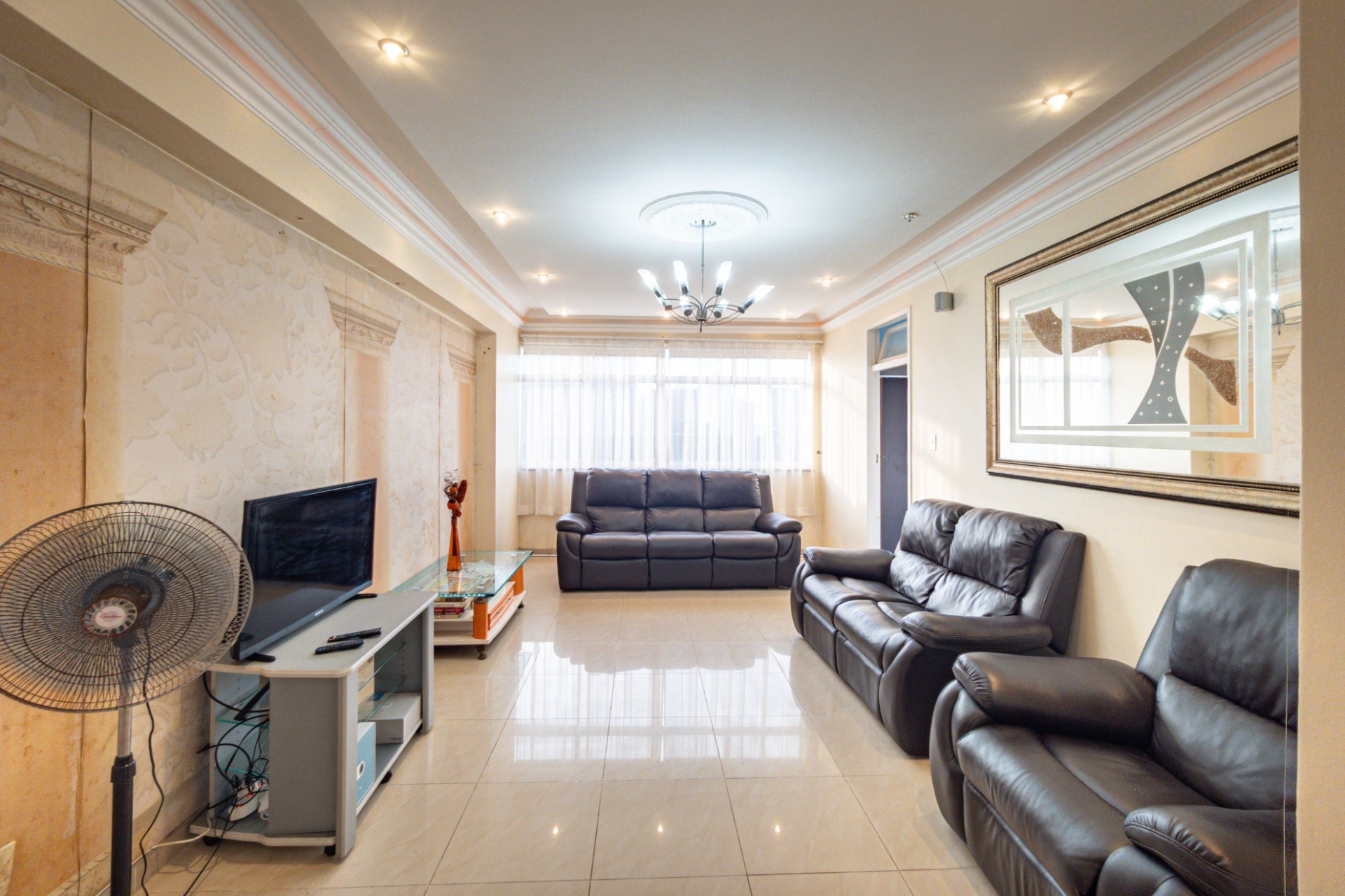 Spacious 1.5 Bedroom Coastal Gem with Parking in Mangrove Beach Centre