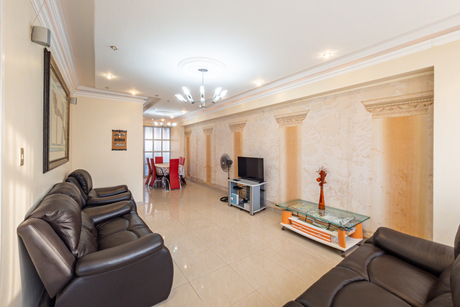 Spacious 1.5 Bedroom Coastal Gem with Parking in Mangrove Beach Centre