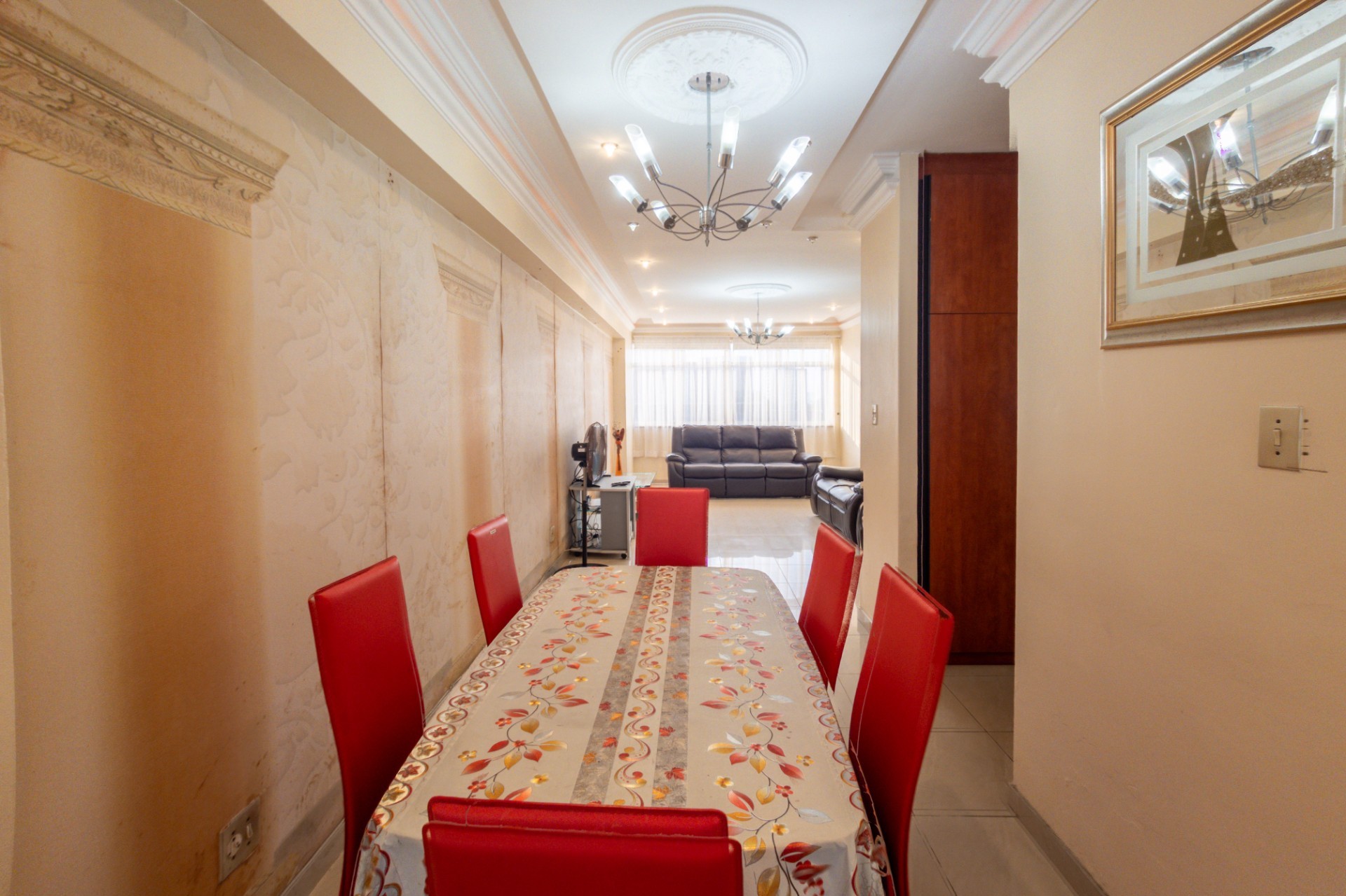 Spacious 1.5 Bedroom Coastal Gem with Parking in Mangrove Beach Centre