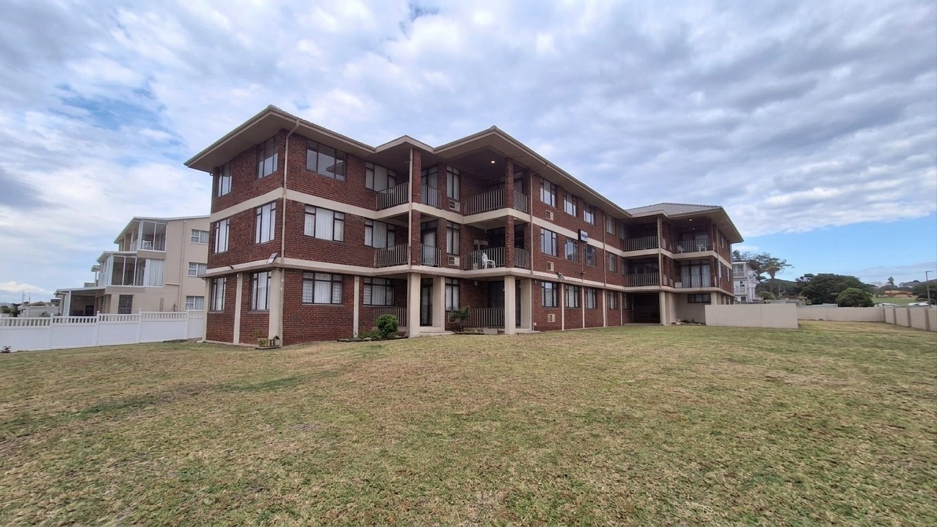 Apartment for sale in St Michaels On Sea, Margate, KwaZulu Natal, 101 m²