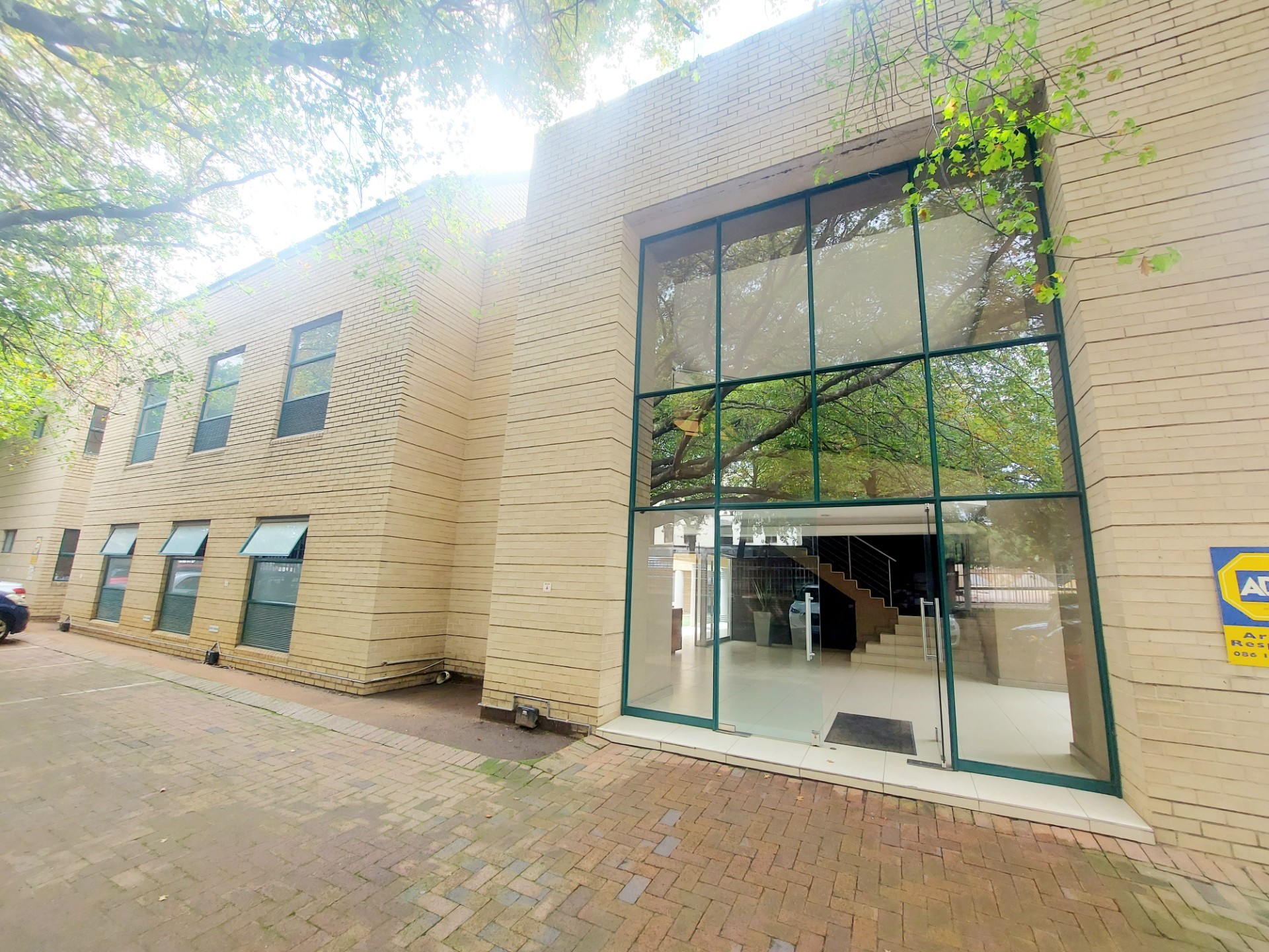 Ideally Positioned Office For Sale in Rivonia, Sandton 3
