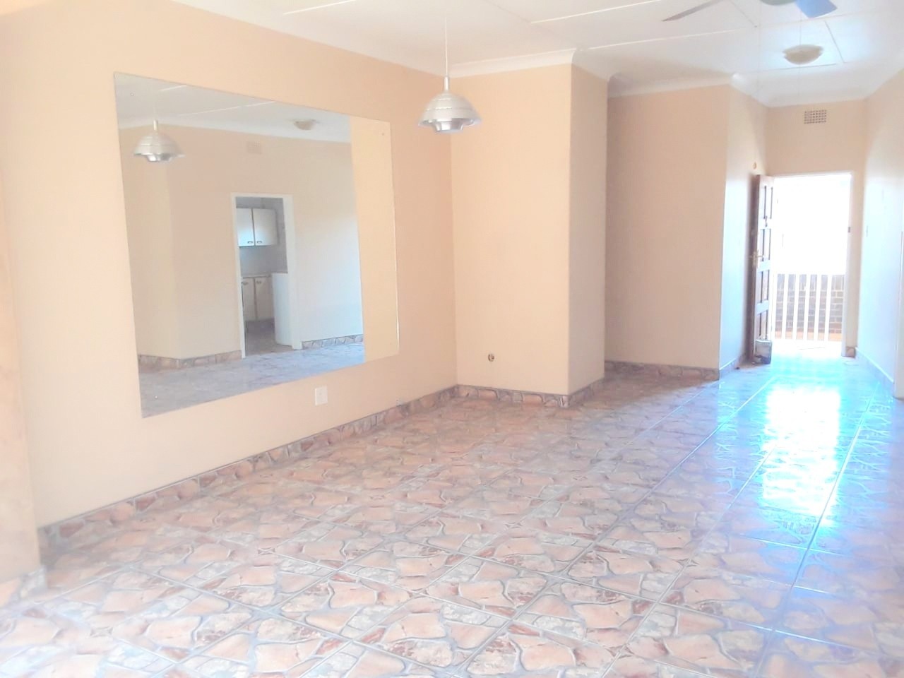 Apartment for sale in Carletonville Central, Carletonville, 108 m²
