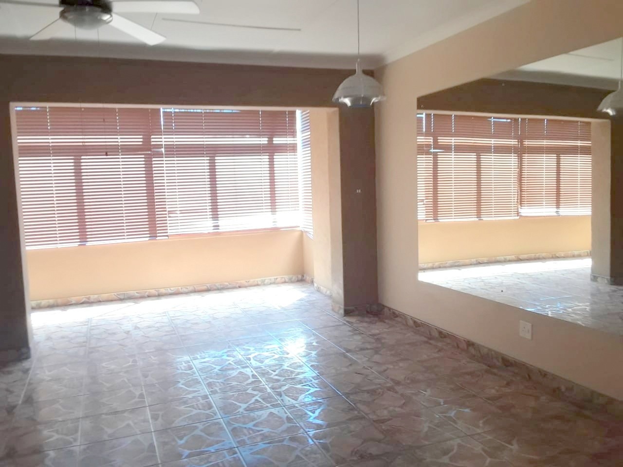 Apartment for sale in Carletonville Central, Carletonville, 108 m²