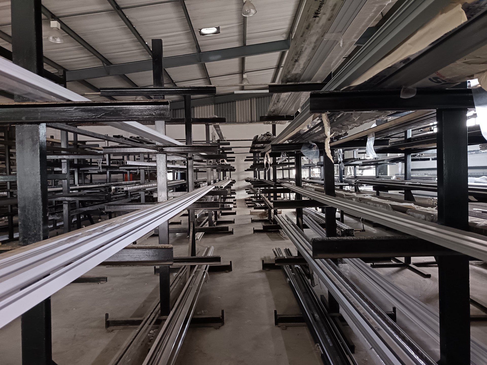 Warehouse for sale in Briardene, Durban, KwaZulu Natal, 711 m²