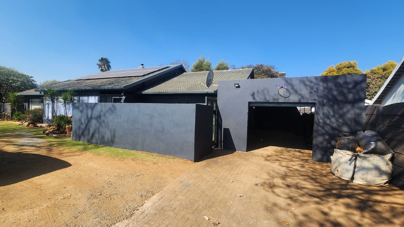 House for sale in Dalpark, Brakpan, 328 m²