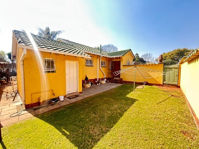 House for sale in Allen Grove, Kempton Park, 142 ALLEN GROVE, EXT 4, 142 Partridge Avenue, Allen Grove, Kempton Park, Gauteng, 1024 m²