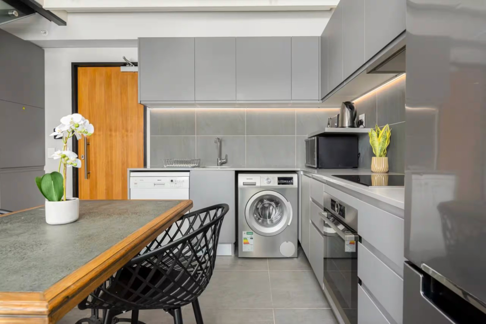 Apartment for sale in De Waterkant, Cape Town, 58 m²
