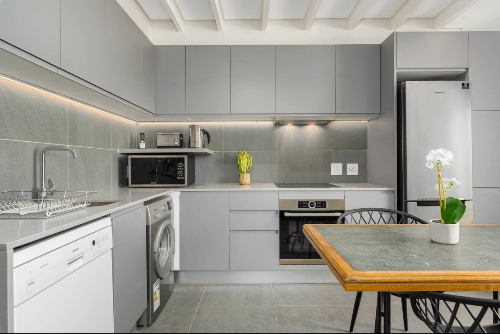 Apartment for sale in De Waterkant, Cape Town, 58 m²