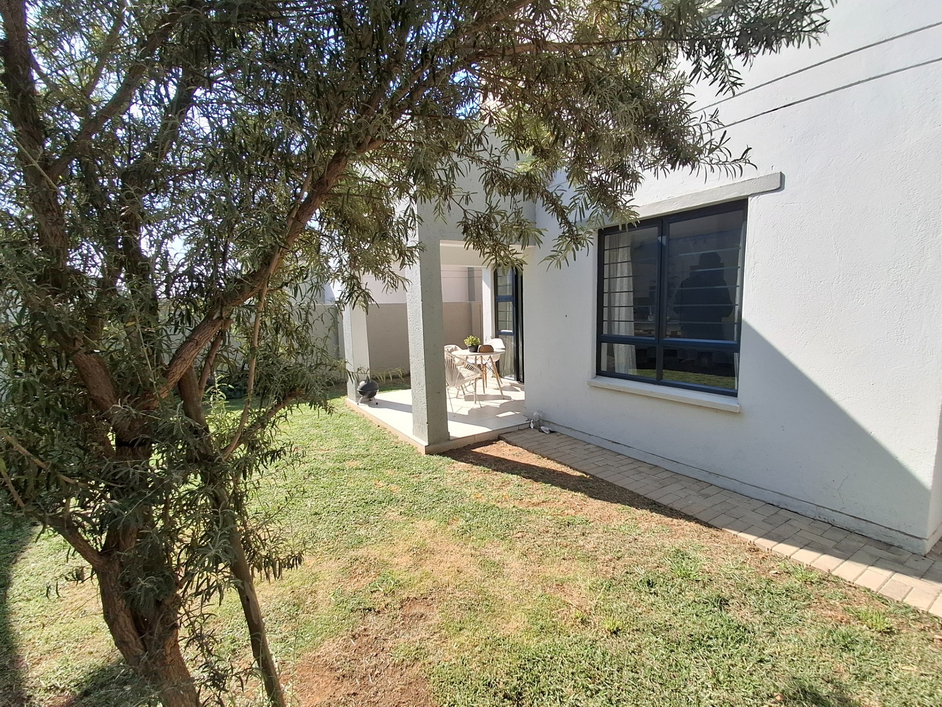 3Bedroom House For Sale in Broadacres, Sandton