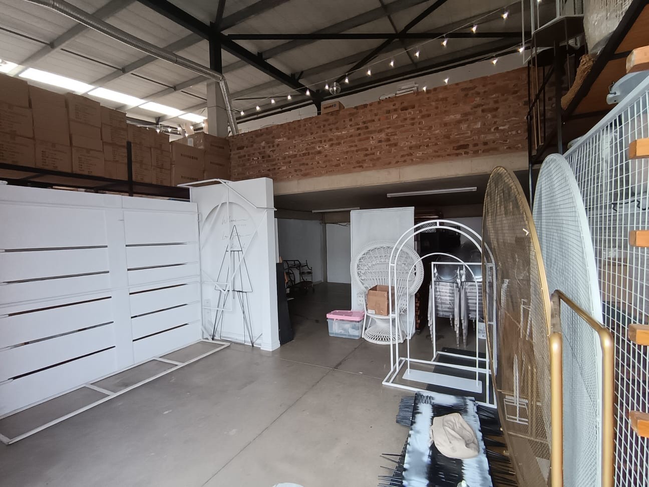 Warehouse for rent in Cornubia, KwaZulu Natal, 190 m²