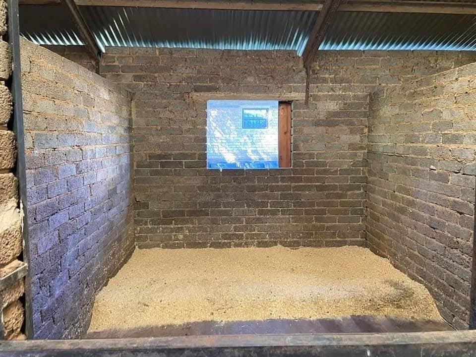 Farm for sale in Tarlton, Krugersdorp, 17083 m²