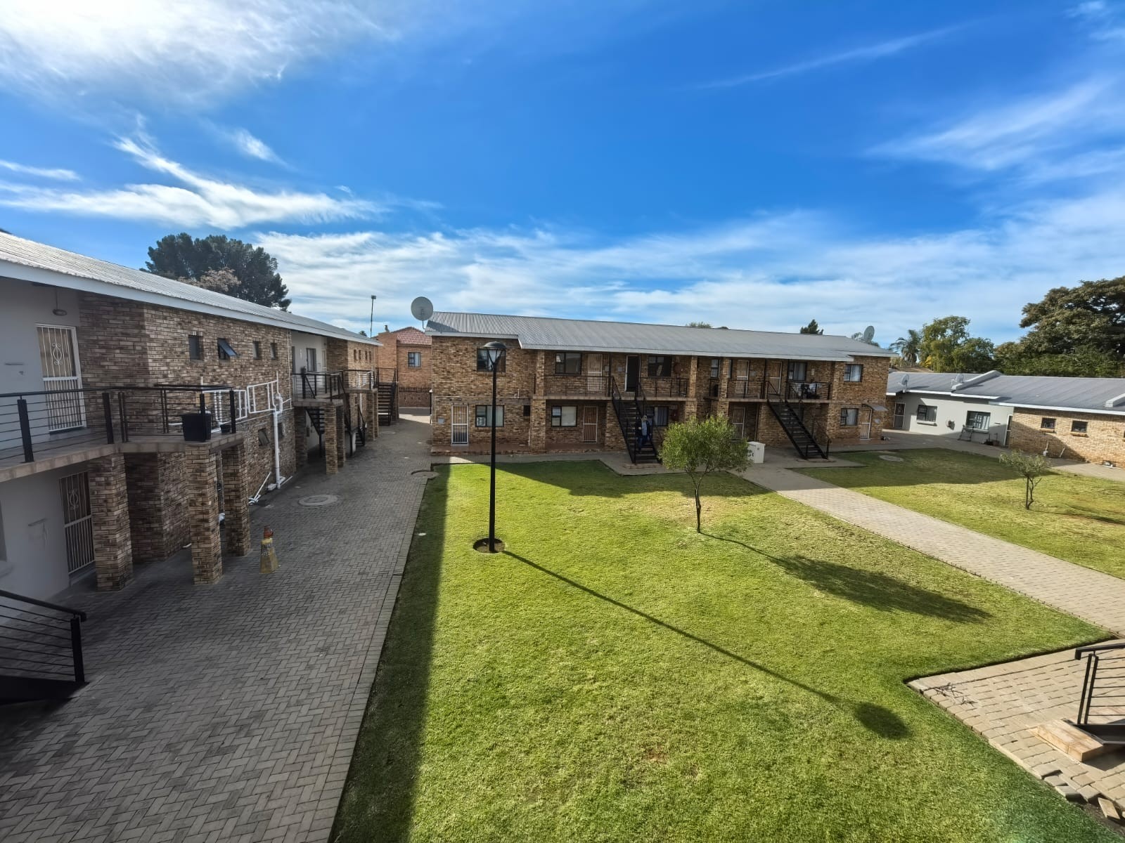 Your Peaceful 2 Bedroom Haven Awaits: Modern, Secure and Effortless Living in Rhodesdene, Kimberley 2