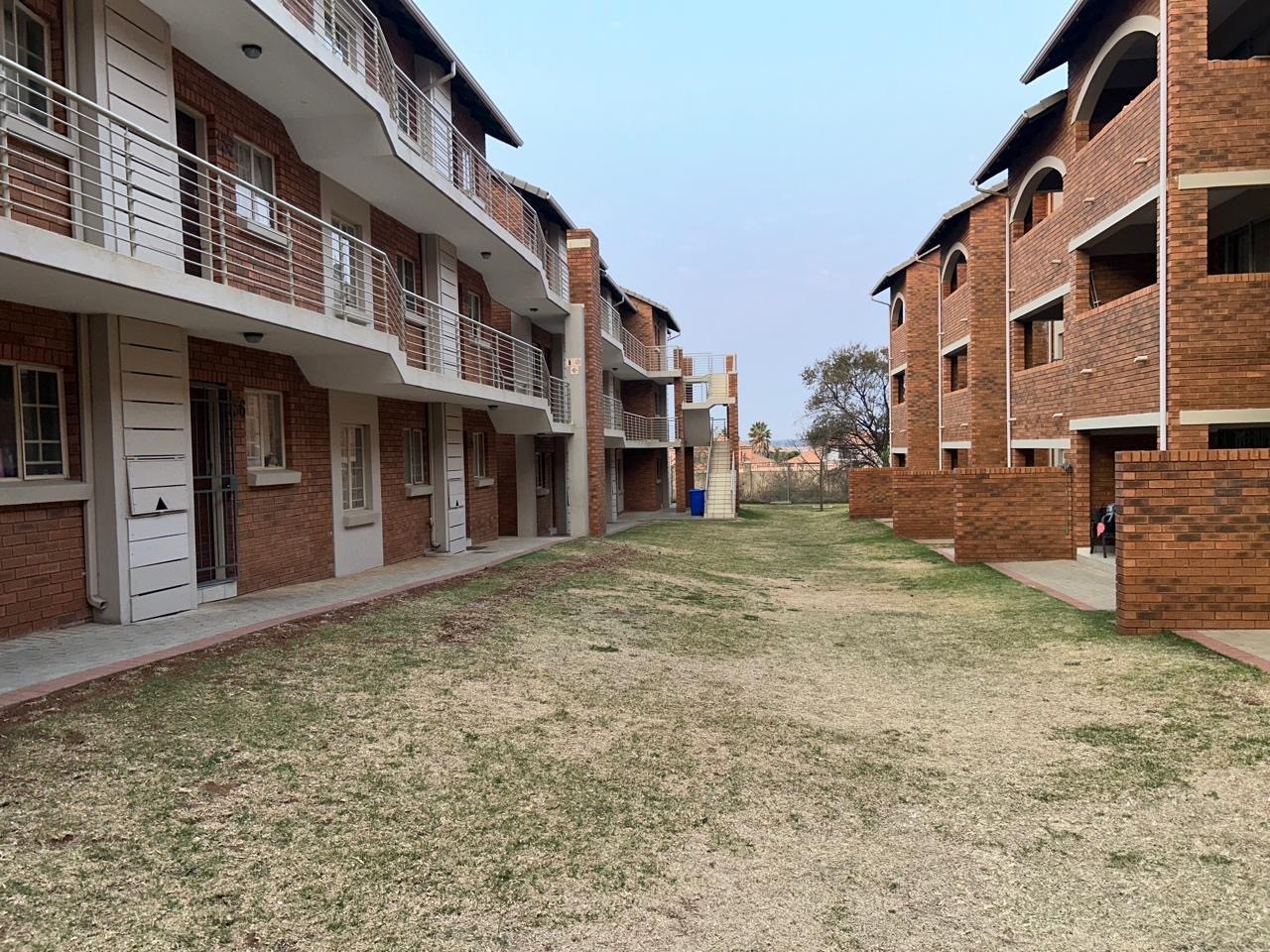 Apartment for rent in Stone Ridge, Monavoni, Centurion, 137 BURGUNDY, Stone Gate, 6673 Ridge Close, Monavoni EXT 14, Stone Ridge, Monavoni, Centurion, Gauteng, 75 m²